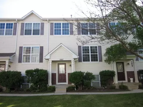 1687 W Turtle Creek Ln, Round Lake, IL 60073