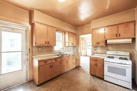 426 North St, Elgin, IL 60120 photo 17