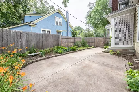 426 North St, Elgin, IL 60120 photo 9