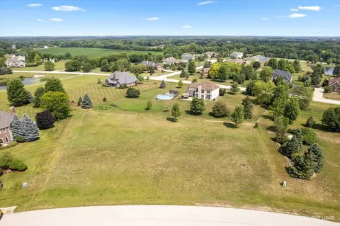 7351 Gilda Ct, Yorkville, IL 60560