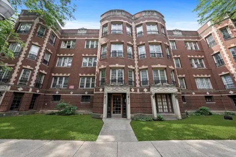 2219 E 70th Pl #3D, Chicago, IL 60649