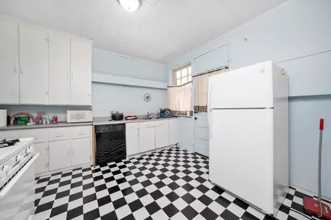 2219 E 70th Pl #3D, Chicago, IL 60649 photo 7