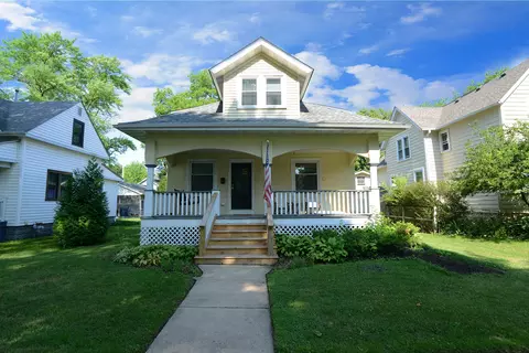 1007 S 2nd St, Saint Charles, IL 60175
