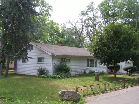 2910 N Magellan Dr, Mchenry, IL 60051 photo 2