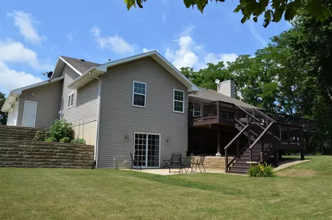 576 Blackfoot Pass, Danvers, IL 61732 photo 3