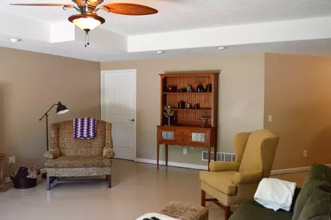 576 Blackfoot Pass, Danvers, IL 61732 photo 32
