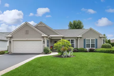 14031 Lavender St, Huntley, IL 60142