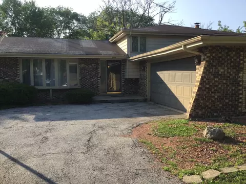 22432 Riverside Dr, Richton Park, IL 60471