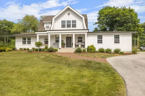 4025 Seeley Ave, Downers Grove, IL 60515