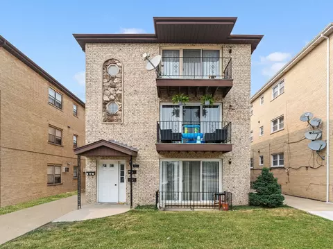 7946 W Addison St, Chicago, IL 60634