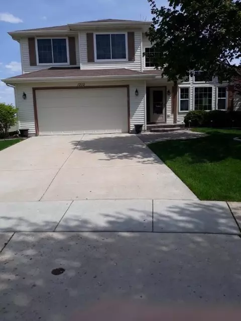 1202 Riverhaven Trl, Joliet, IL 60431