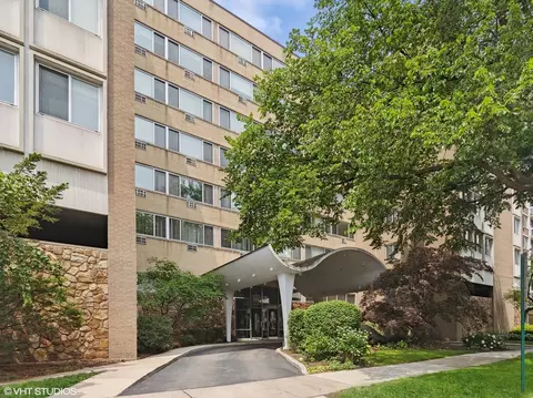 151 N Kenilworth Ave #1H, Oak Park, IL 60302