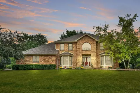 29 W451 Morningside Dr, Bartlett, IL 60103