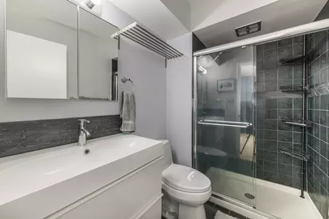 900 S River Rd #5B, Des Plaines, IL 60016 photo 9