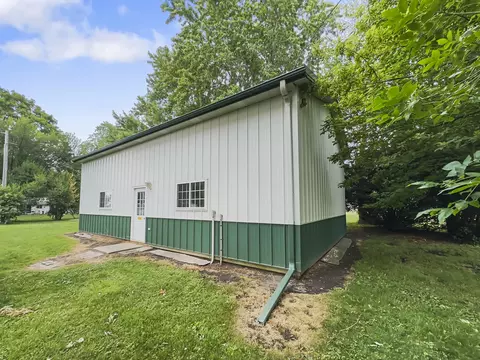 285 N 1st St, Sheldon, IL 60966 photo 13