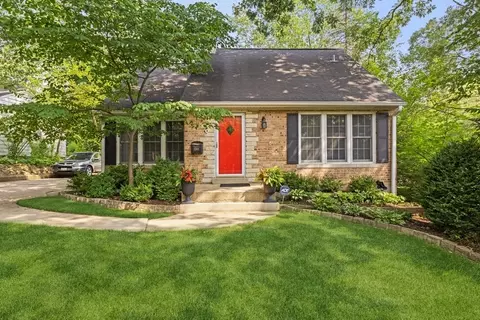 1248 Maple Ave, Downers Grove, IL 60515