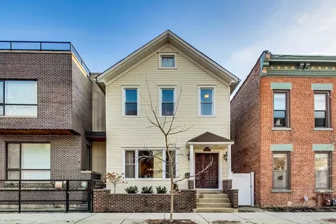 2117 W Race Ave, Chicago, IL 60612