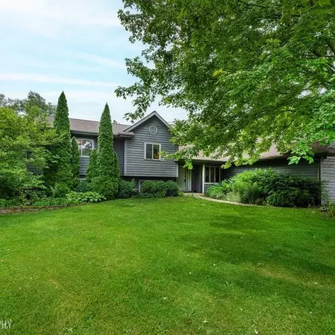 10110 Stacy Ln, Union, IL 60180