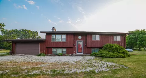 29534 S Crawford Ave, Beecher, IL 60401 photo 2