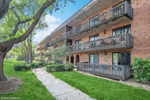 444 Redondo Dr #107, Downers Grove, IL 60516