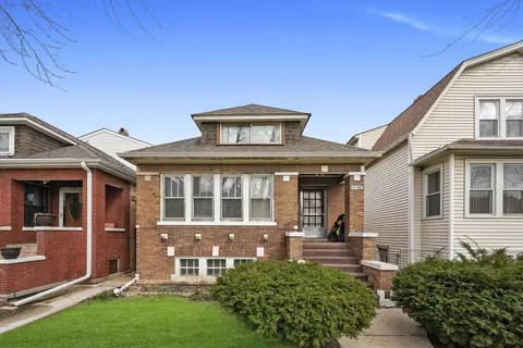 4146 W Melrose St, Chicago, IL 60641