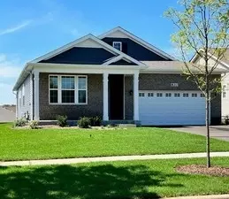 961 Savannah Ln, Algonquin, IL 60102