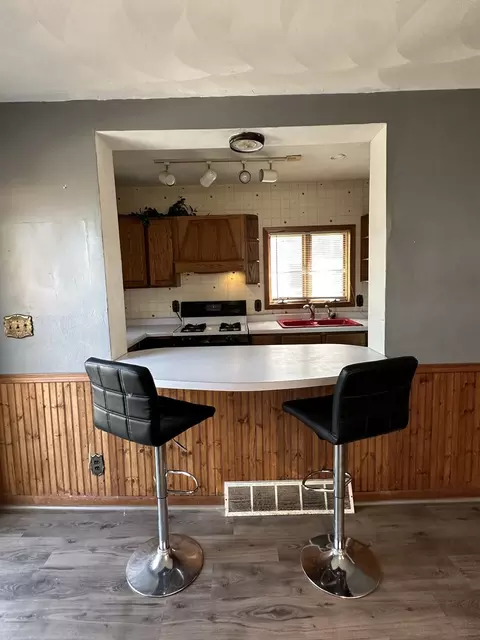 1321 S High Ave, Freeport, IL 61032 photo 8
