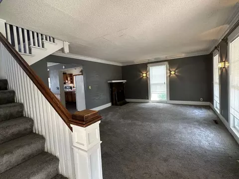 1321 S High Ave, Freeport, IL 61032 photo 4