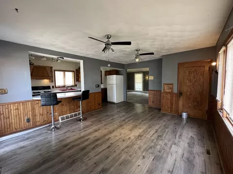 1321 S High Ave, Freeport, IL 61032 photo 7