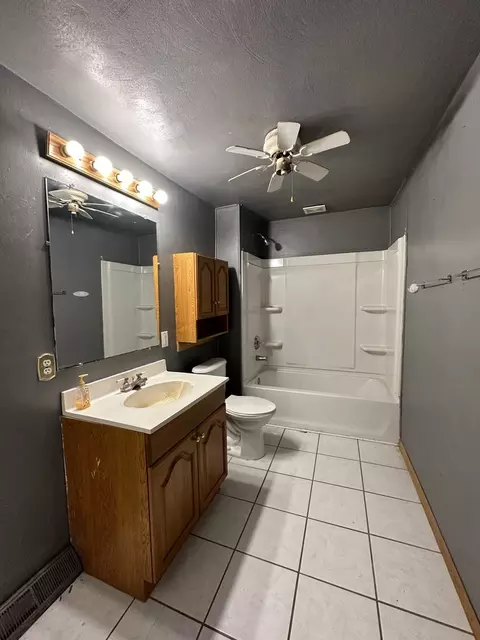 1321 S High Ave, Freeport, IL 61032 photo 19