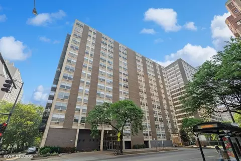 3033 N Sheridan Rd #1201, Chicago, IL 60657