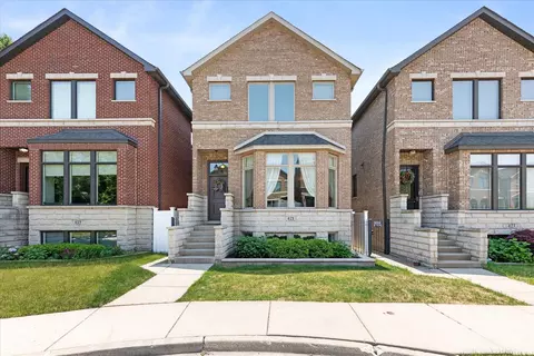 421 W 38th Pl, Chicago, IL 60609