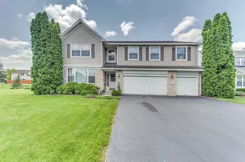 1711 Crofton Dr, Algonquin, IL 60102