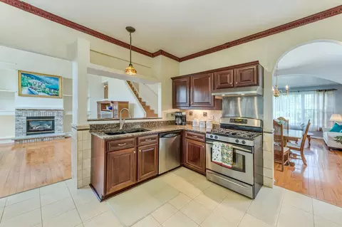 1711 Crofton Dr, Algonquin, IL 60102 photo 8