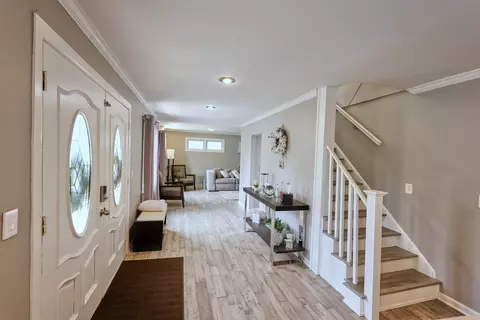 1110 S Chase St, Wheaton, IL 60187 photo 2