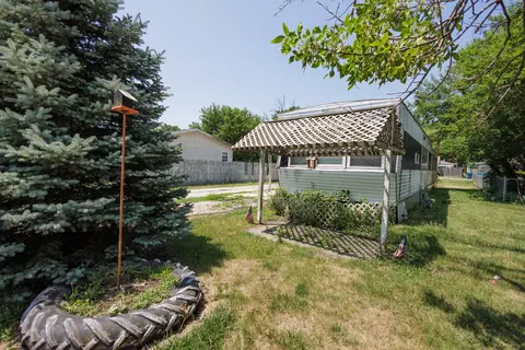 1557 S 3rd Ave, Kankakee, IL 60901 photo 3