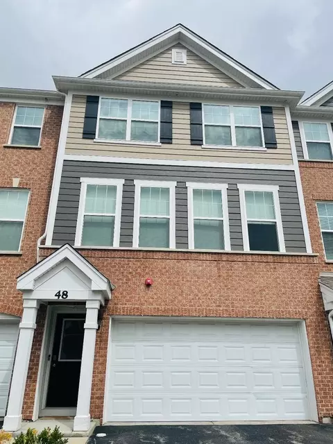 48 Grey Wolf Dr, Wheeling, IL 60090 photo 2