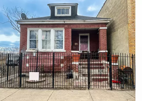 4723 W Arthington St, Chicago, IL 60644