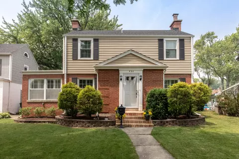 930 S Chester Ave, Park Ridge, IL 60068