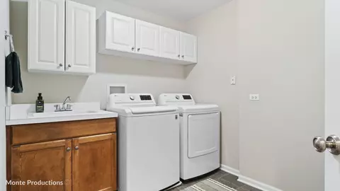 194 E May St, Elmhurst, IL 60126 photo 23