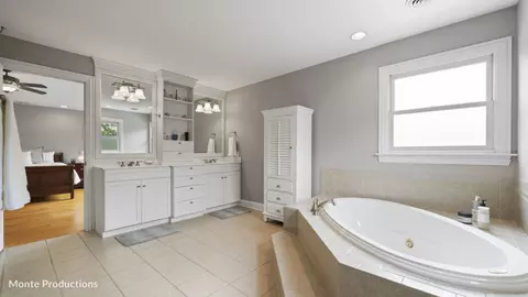 194 E May St, Elmhurst, IL 60126 photo 17