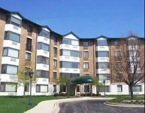 470 Fawell Blvd #313, Glen Ellyn, IL 60137