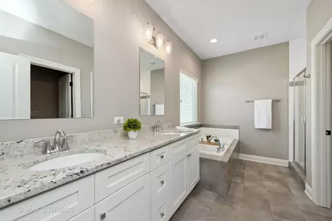 3637 Fewflower Ct, Elgin, IL 60124 photo 13