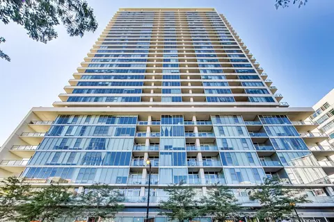 1720 S Michigan Ave #1911, Chicago, IL 60616