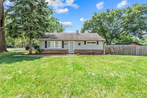 26 W245 North Ave, Carol Stream, IL 60188