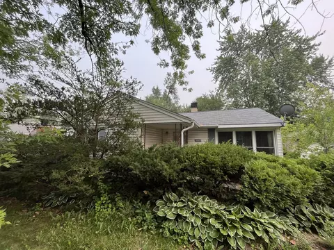 3603 Holly Ln, Rolling Meadows, IL 60008