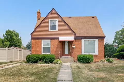 2243 S 16th Ave, Broadview, IL 60155