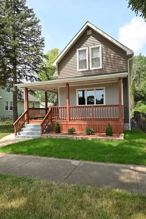 597 N Washington Ave, Kankakee, IL 60901 photo 4