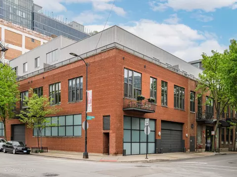 203 S Sangamon St #216, Chicago, IL 60607