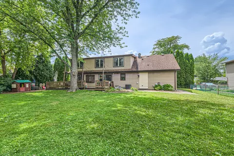 3885 N Firestone Dr, Hoffman Estates, IL 60192 photo 28